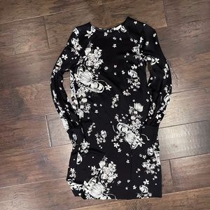 H&M Black Floral Shift Dress | Size 4